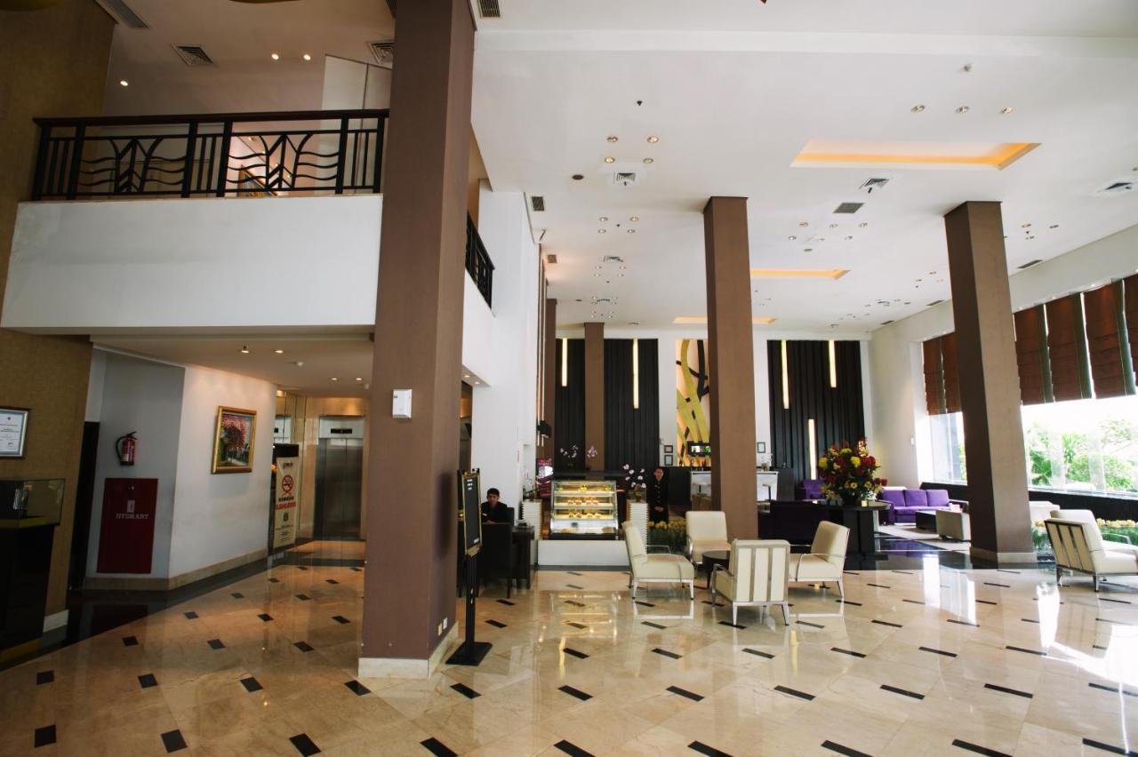 Grand Hotel Jakarta