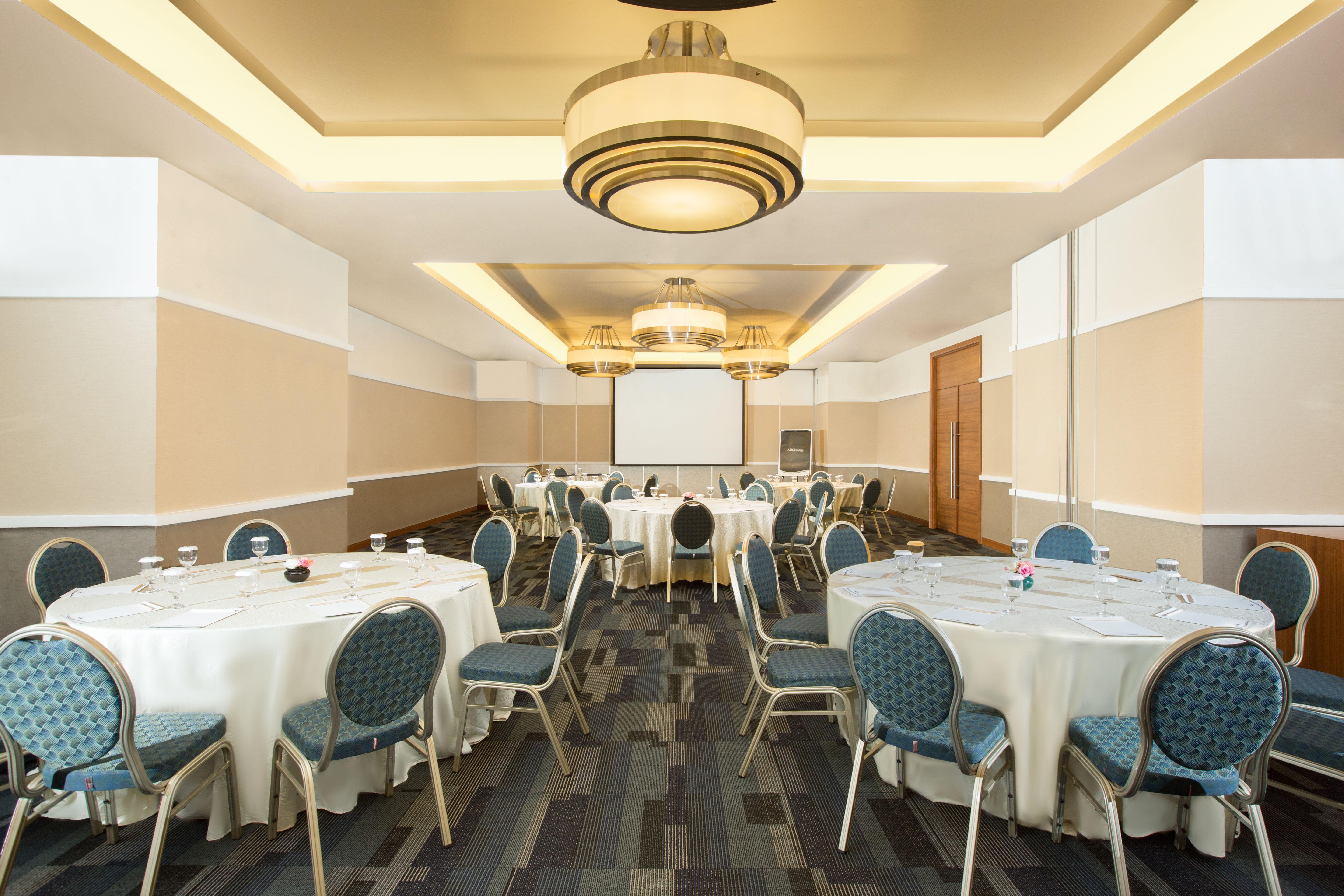 Horison Ultima & Residences Rasuna Aparthotel 4*