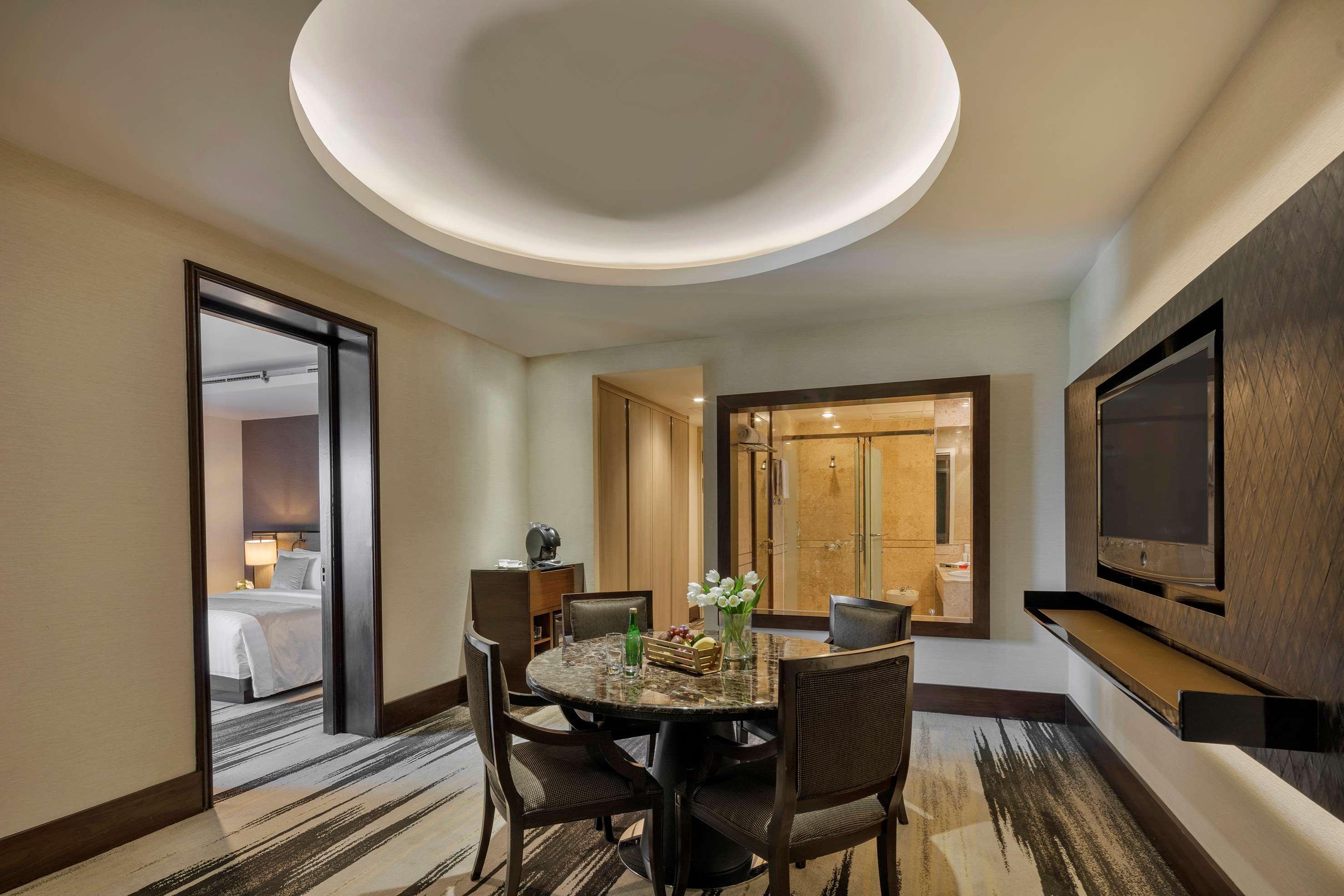 Khách sạn Gran Melia