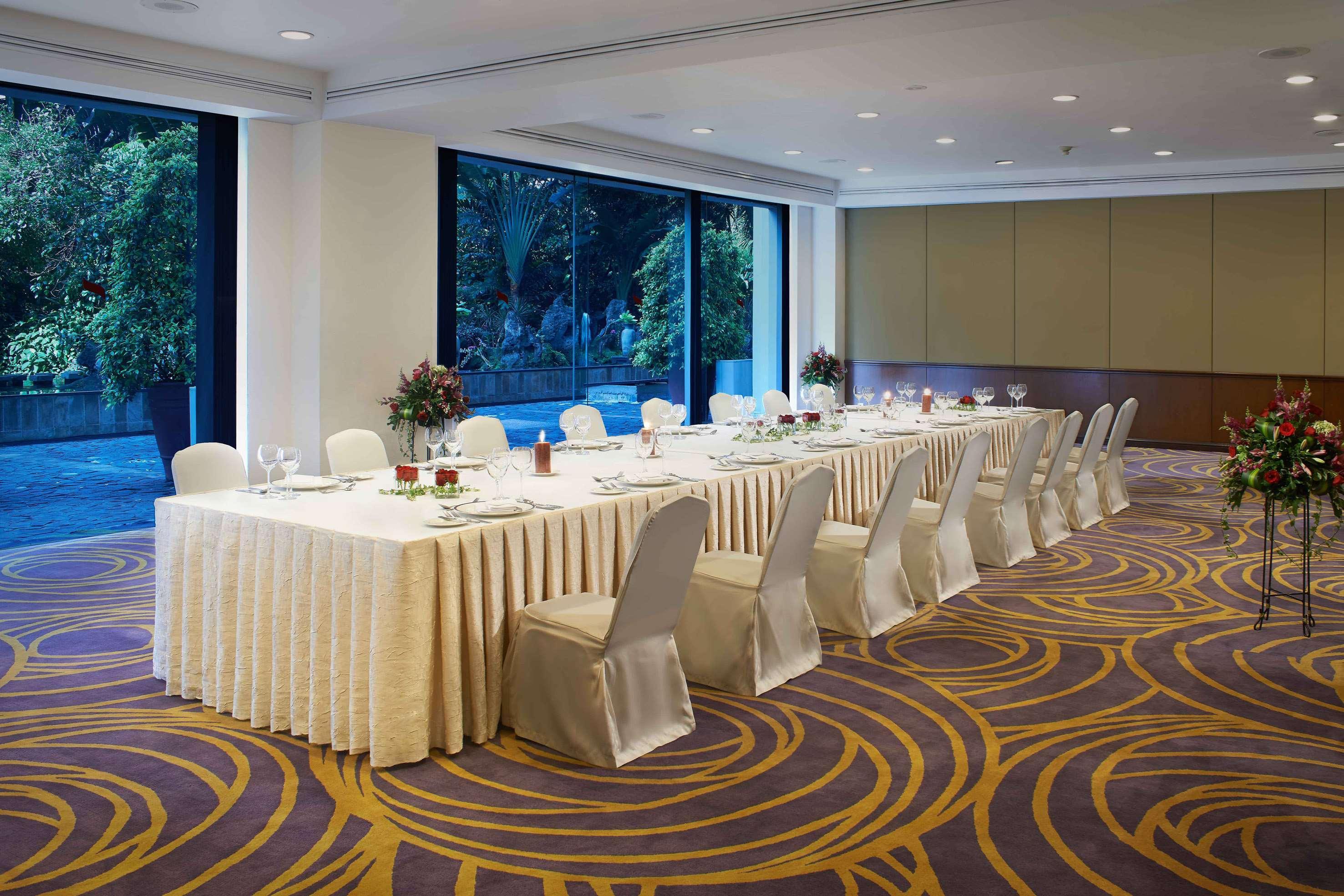 Gran Melia Khách sạn 5*