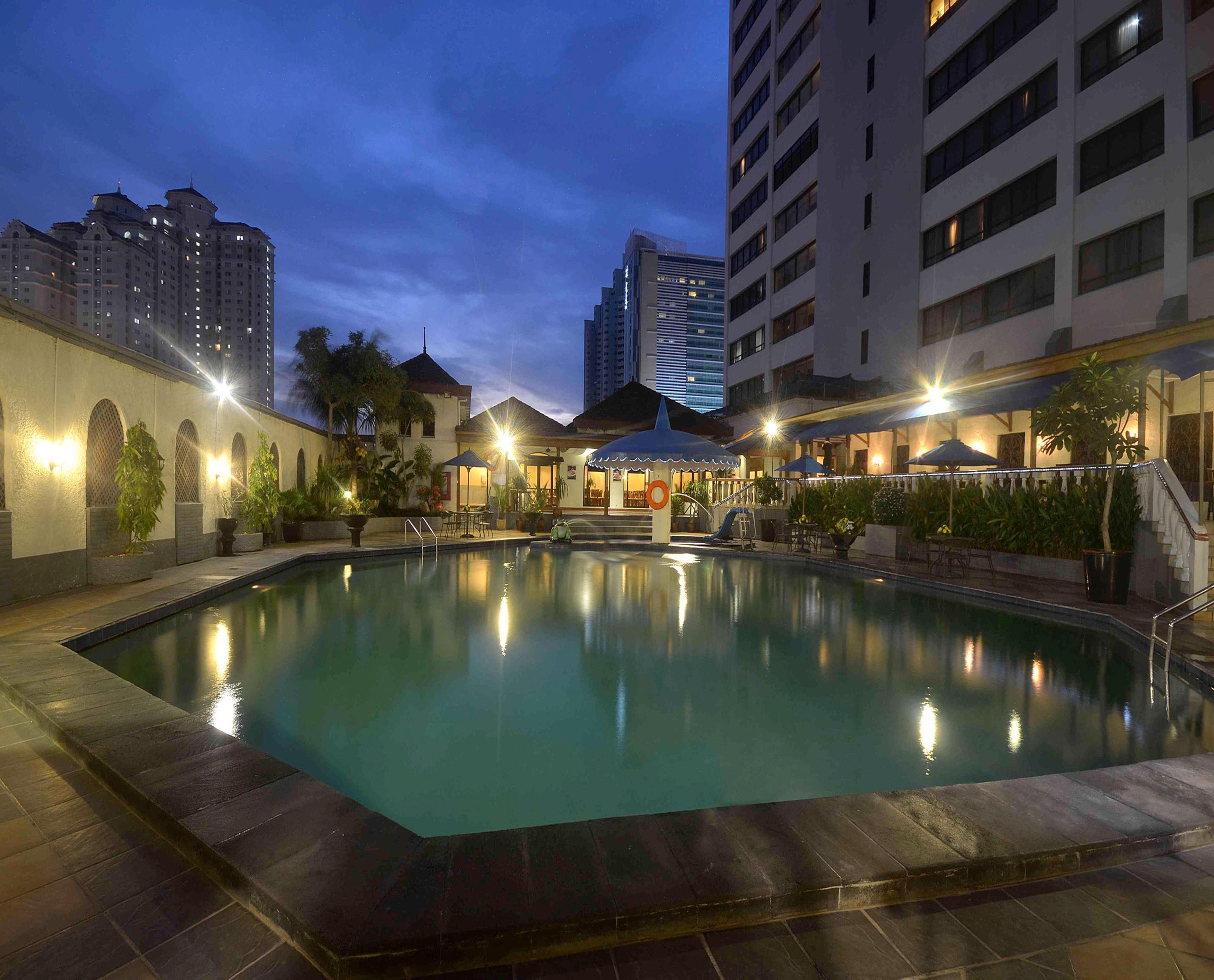 Hotel Jayakarta 4*