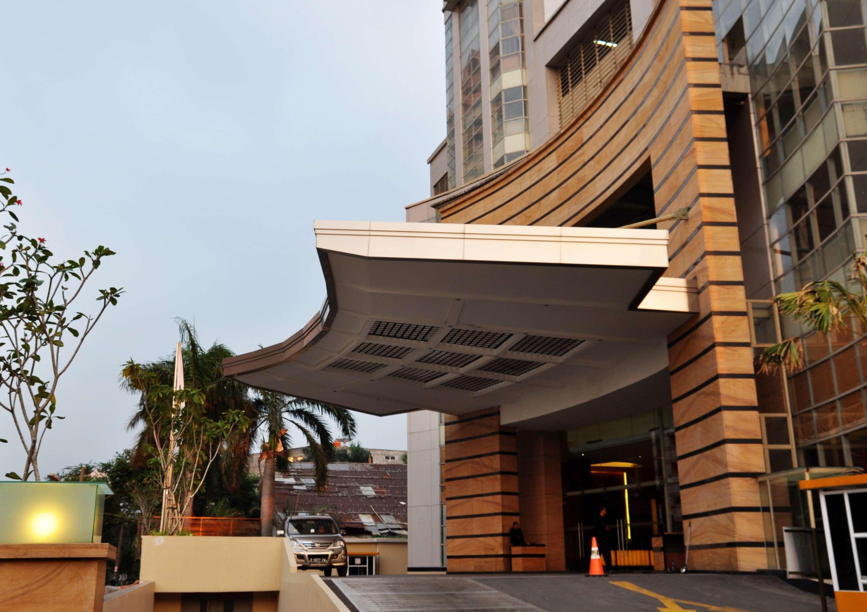 Western Mangga Dua & Hotel Jakarta