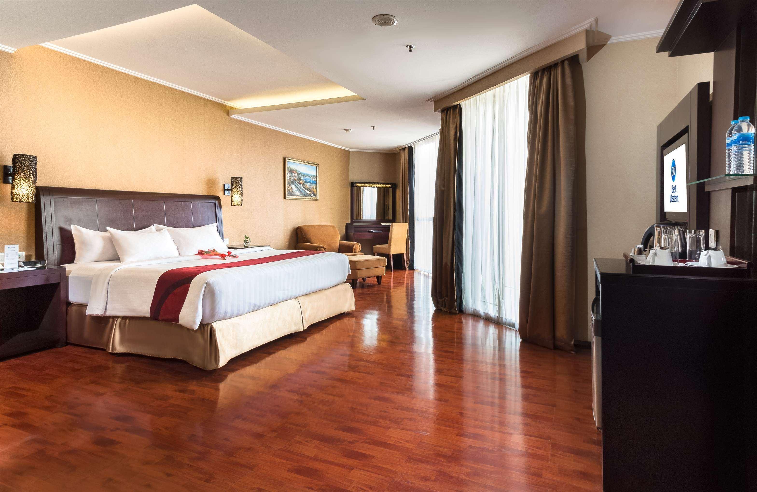 Hotel Western Mangga Dua &