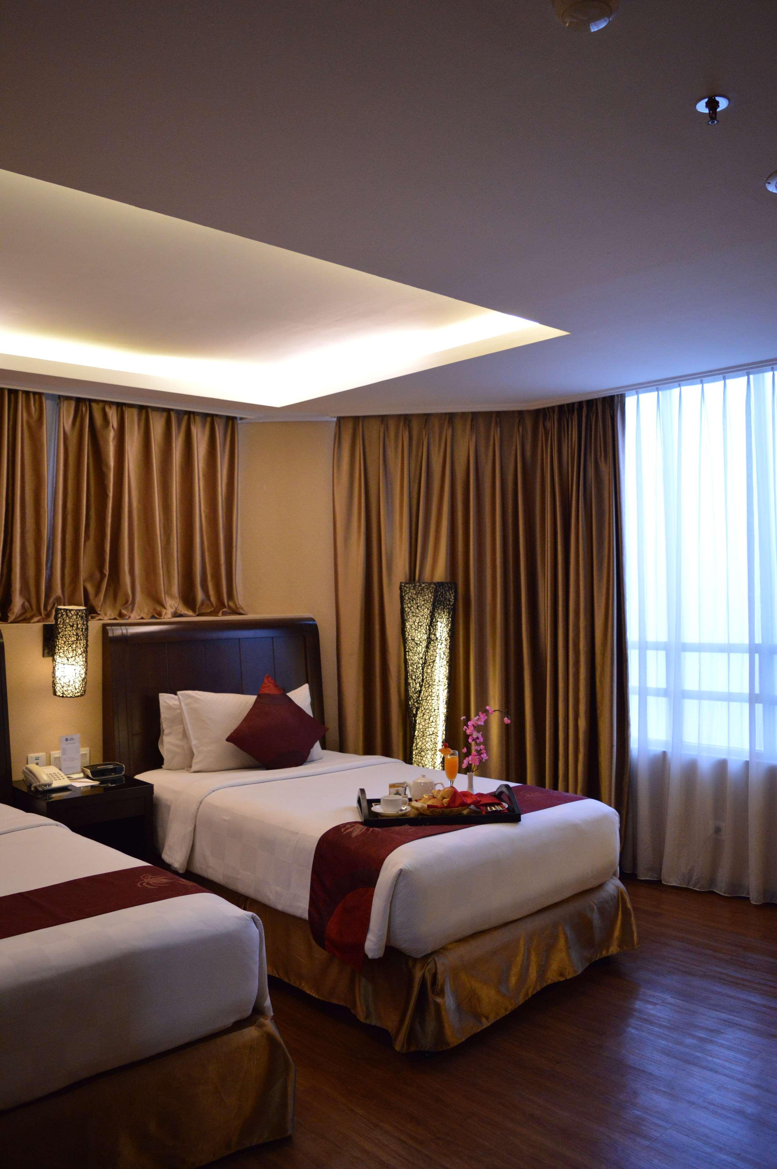 Western Mangga Dua & Hotel Jakarta