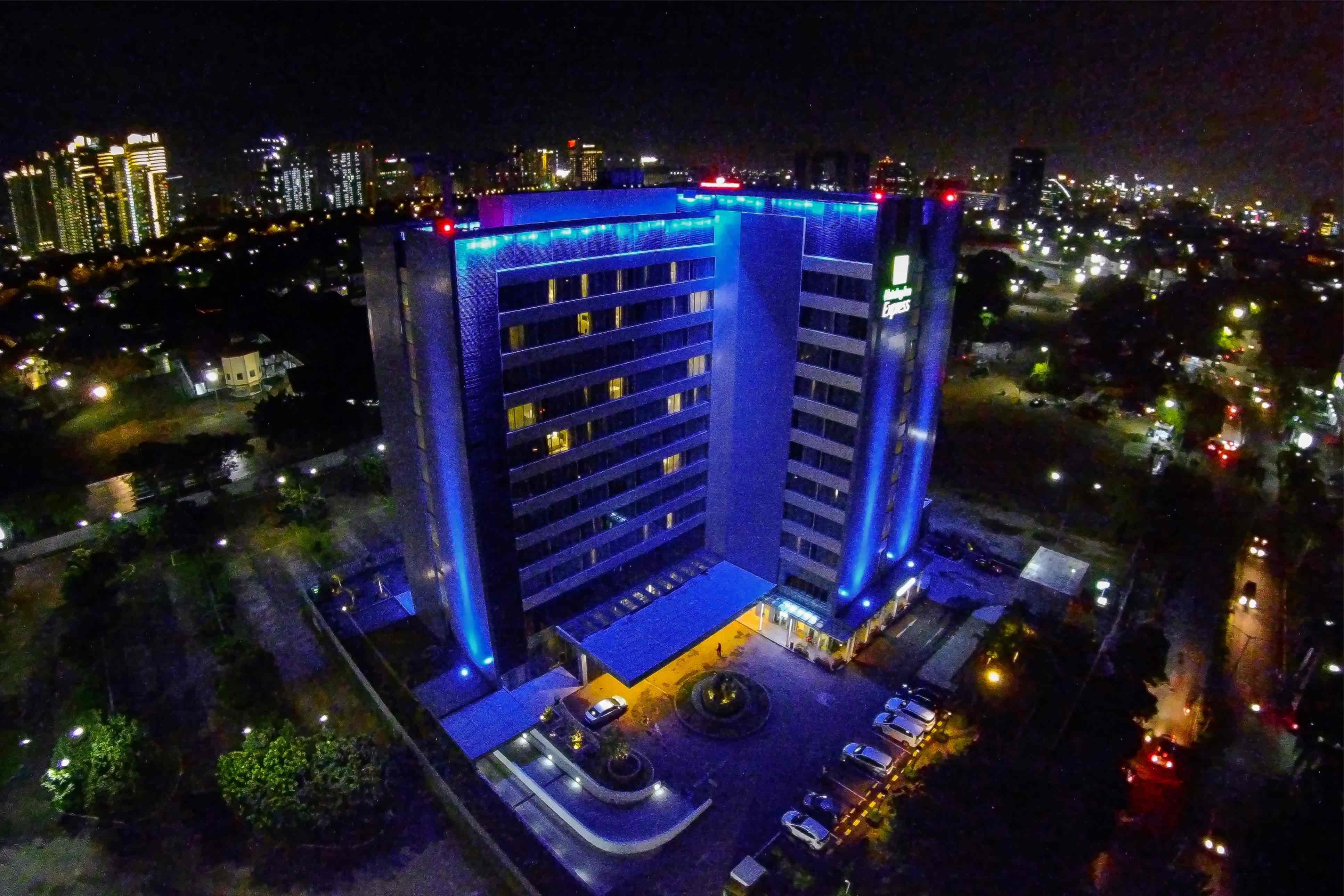 Hotel Express International Expo By Ihg 3*
