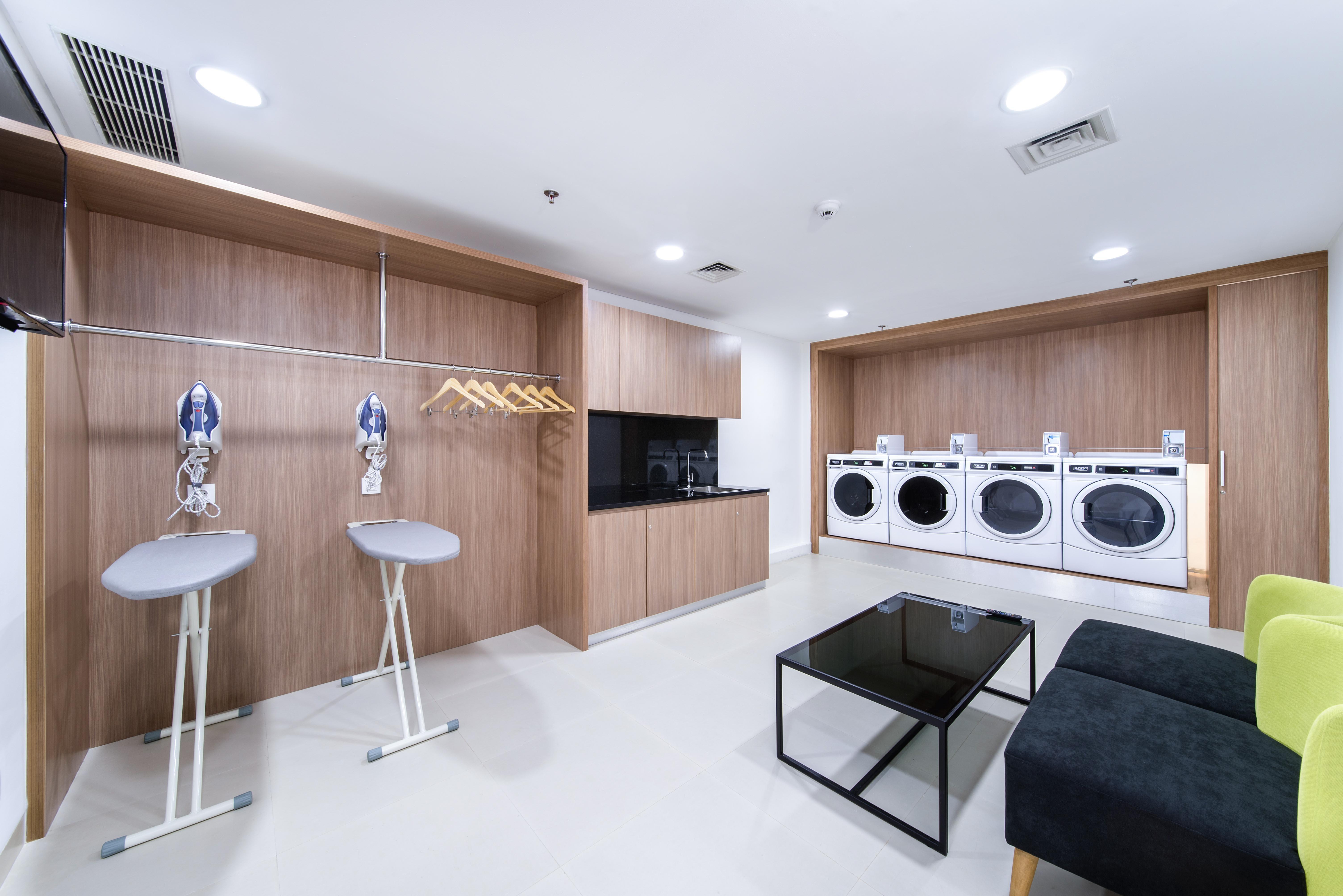 Hotel Express Matraman, An Ihg Jakarta