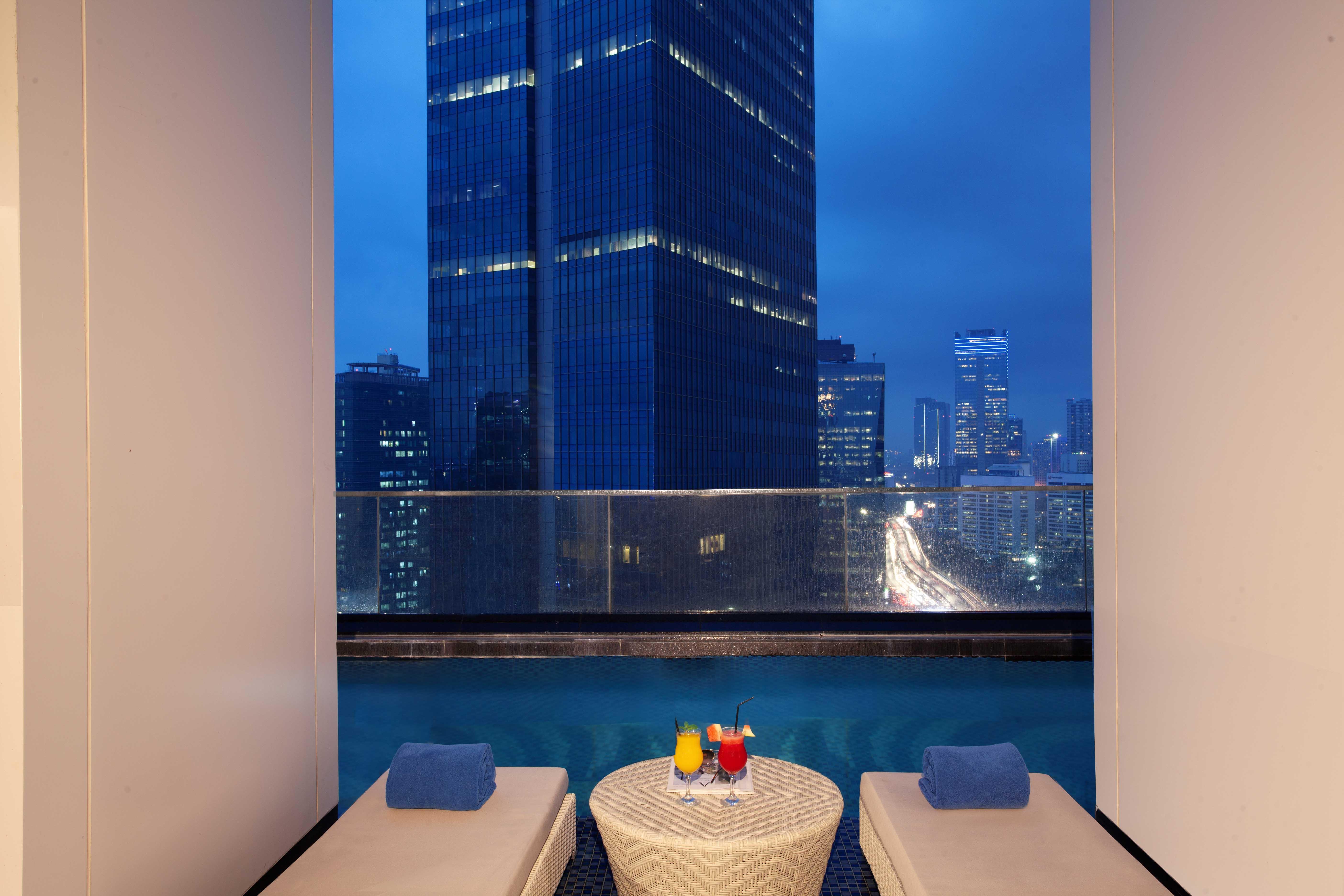 Khách sạn Ascott Sudirman 4*