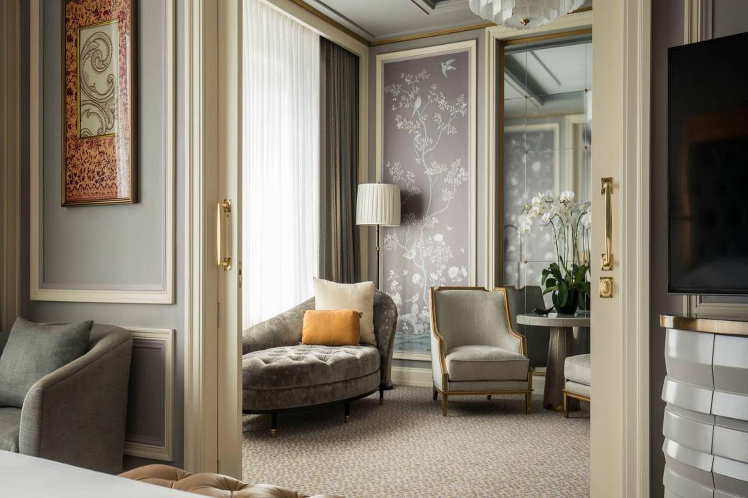 Four Seasons 5*