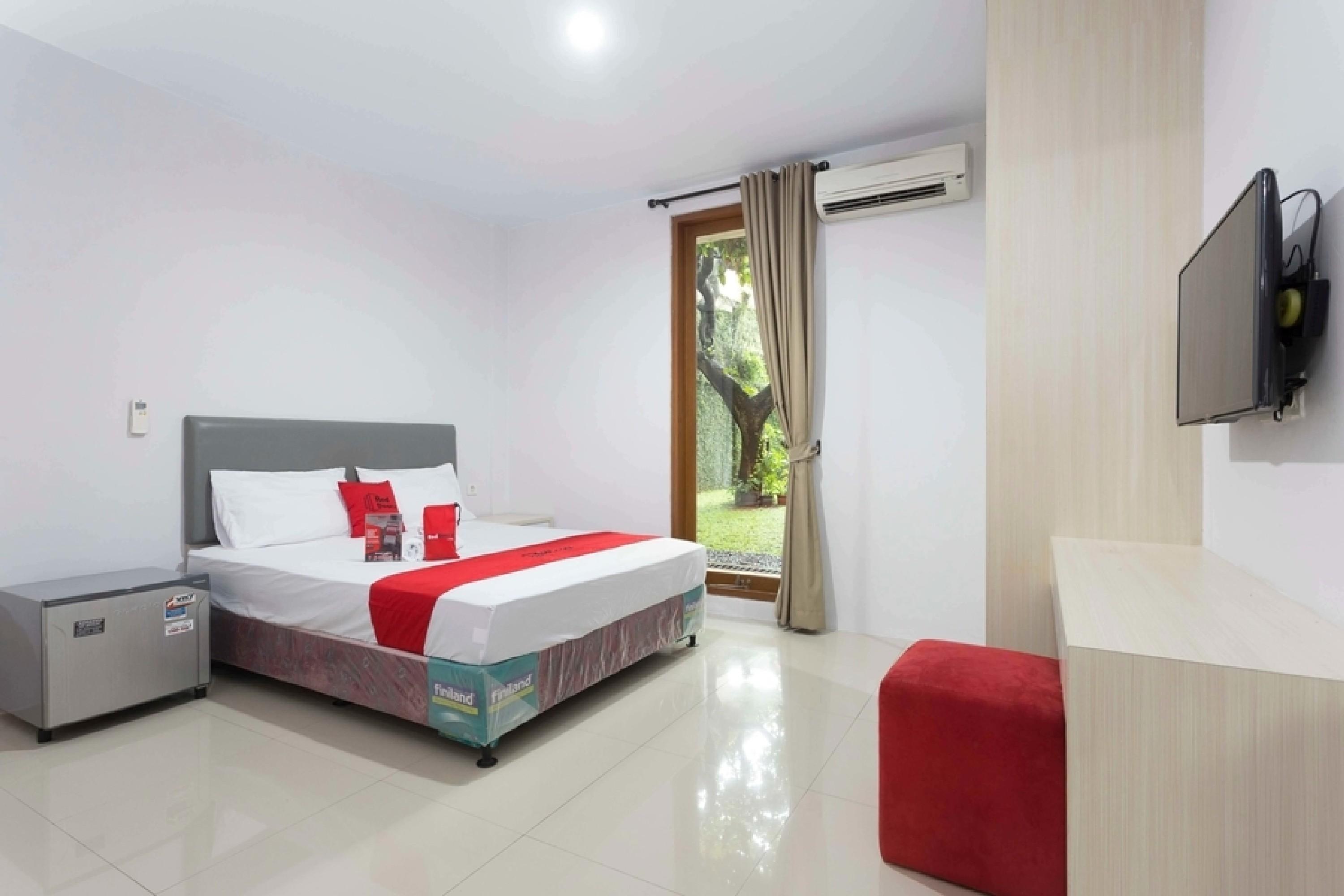 Guest house Reddoorz Near Cilandak Town Square 2 3*