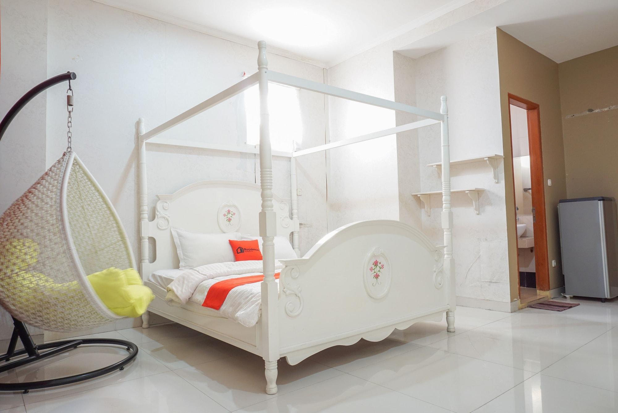 Reddoorz Near Kemang Square Guest house Jakarta