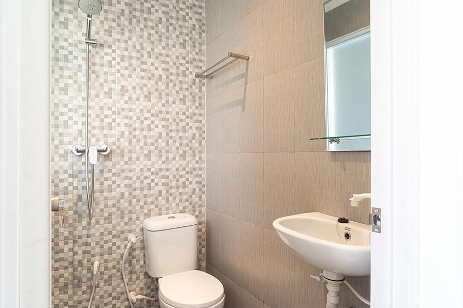 Guest house Reddoorz Near Seasons Mall Jakarta