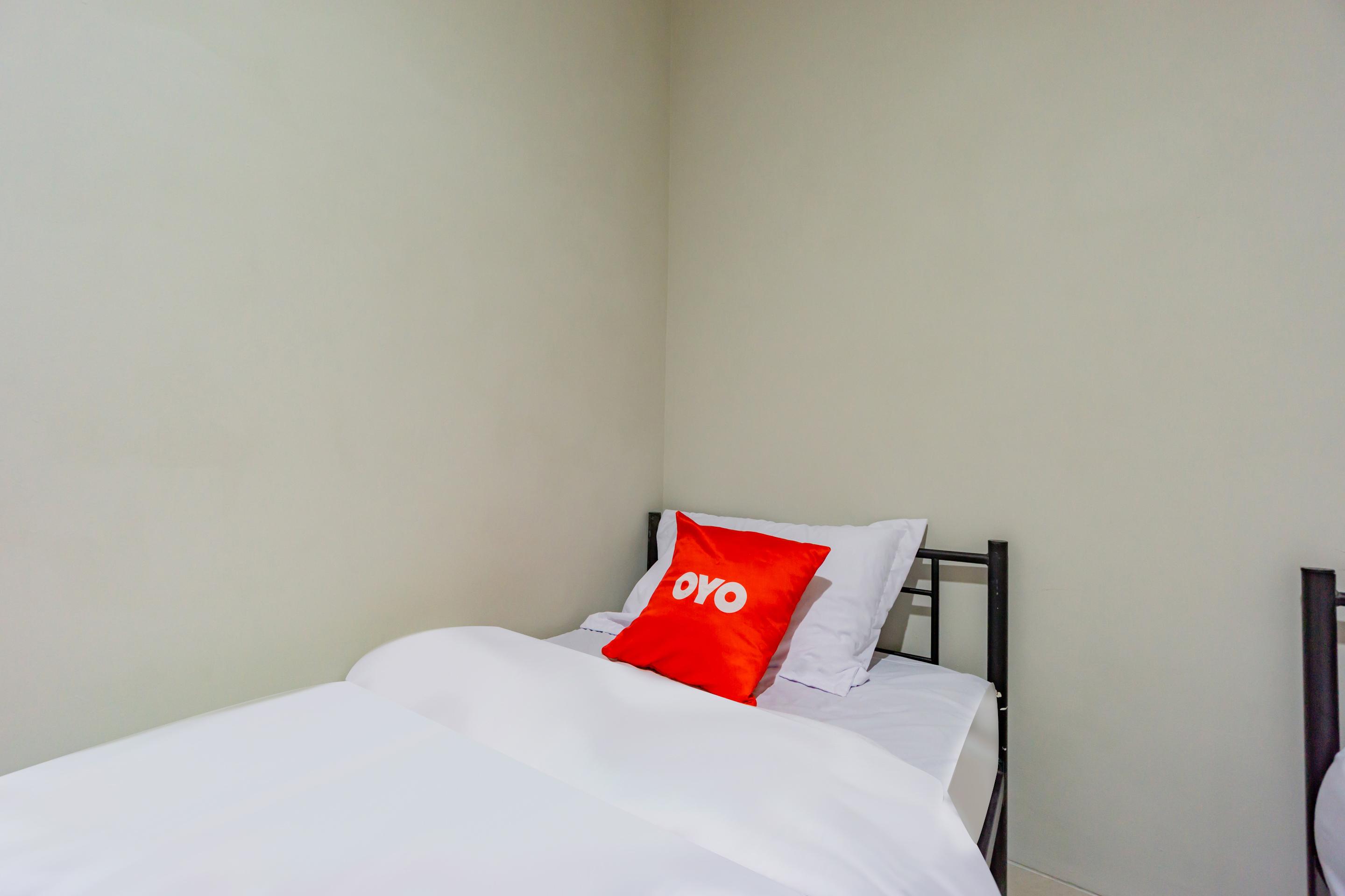 Oyo 2416 Griya Otista Syariah Hotel Jakarta