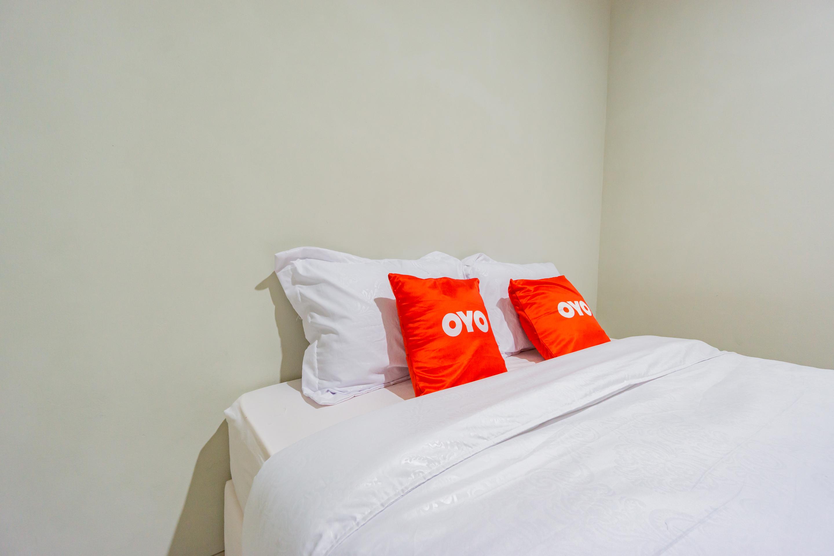 Hotel Oyo 2416 Griya Otista Syariah 2*