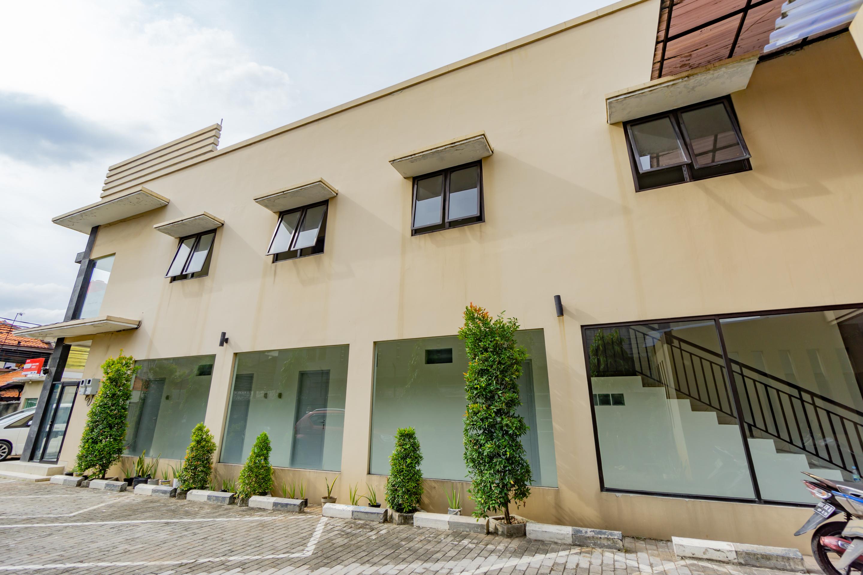 Oyo 2416 Griya Otista Syariah Hotel Jakarta