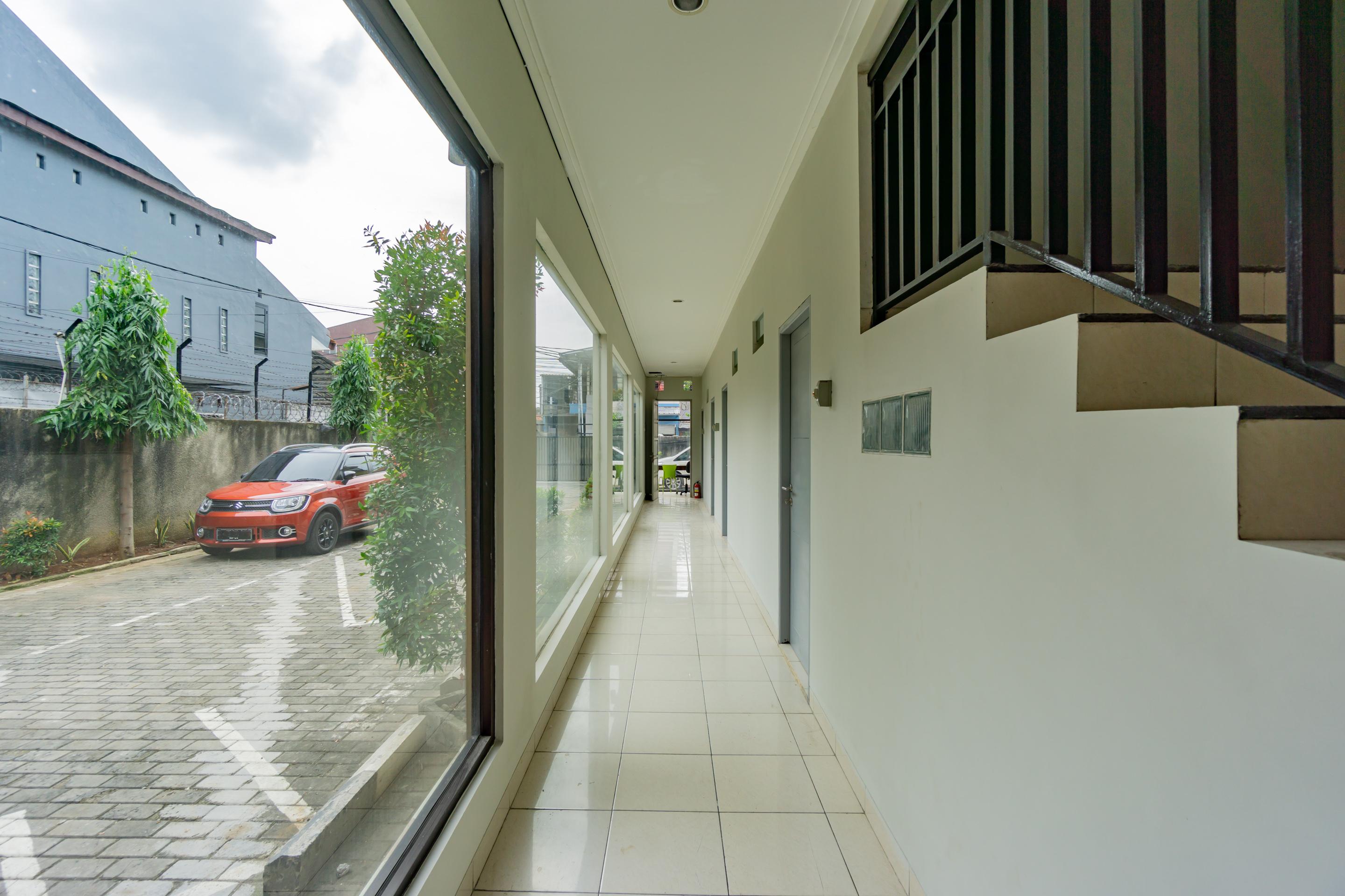Oyo 2416 Griya Otista Syariah Hotel Jakarta