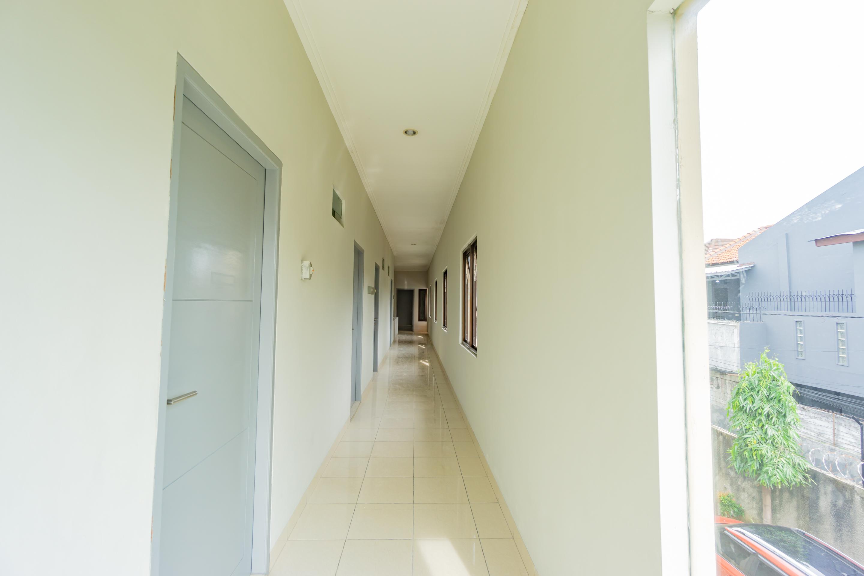 Oyo 2416 Griya Otista Syariah Hotel Jakarta