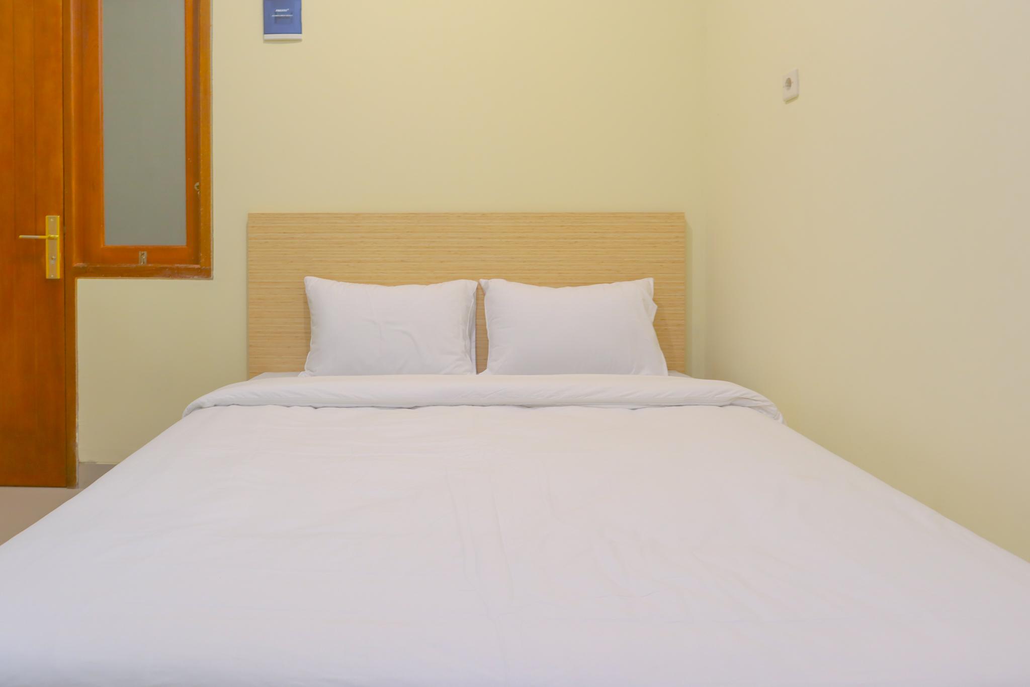 Khách sạn Dpaseban Mitra Reddoorz Jakarta