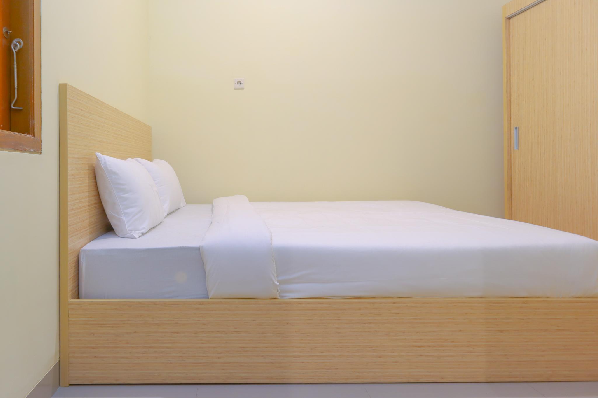 Khách sạn Dpaseban Mitra Reddoorz Jakarta