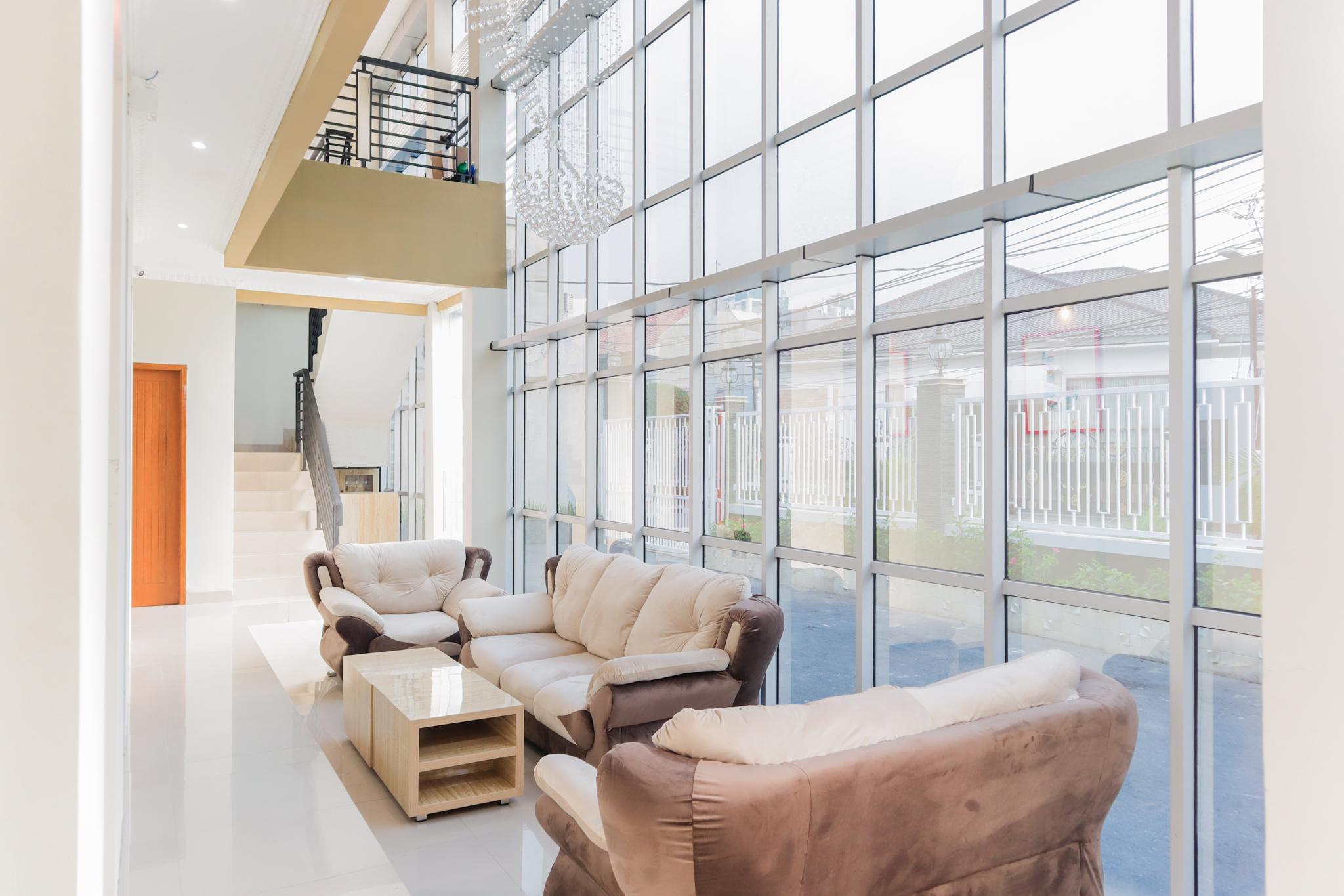 Dpaseban Mitra Reddoorz Khách sạn