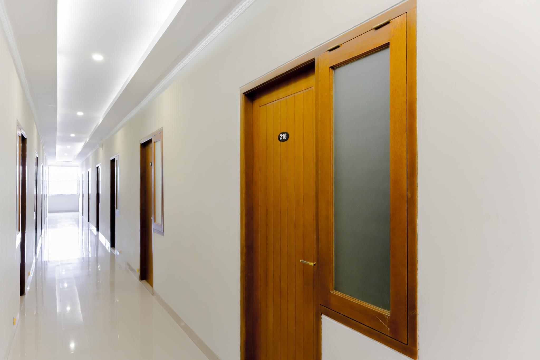 Dpaseban Mitra Reddoorz 2* Jakarta