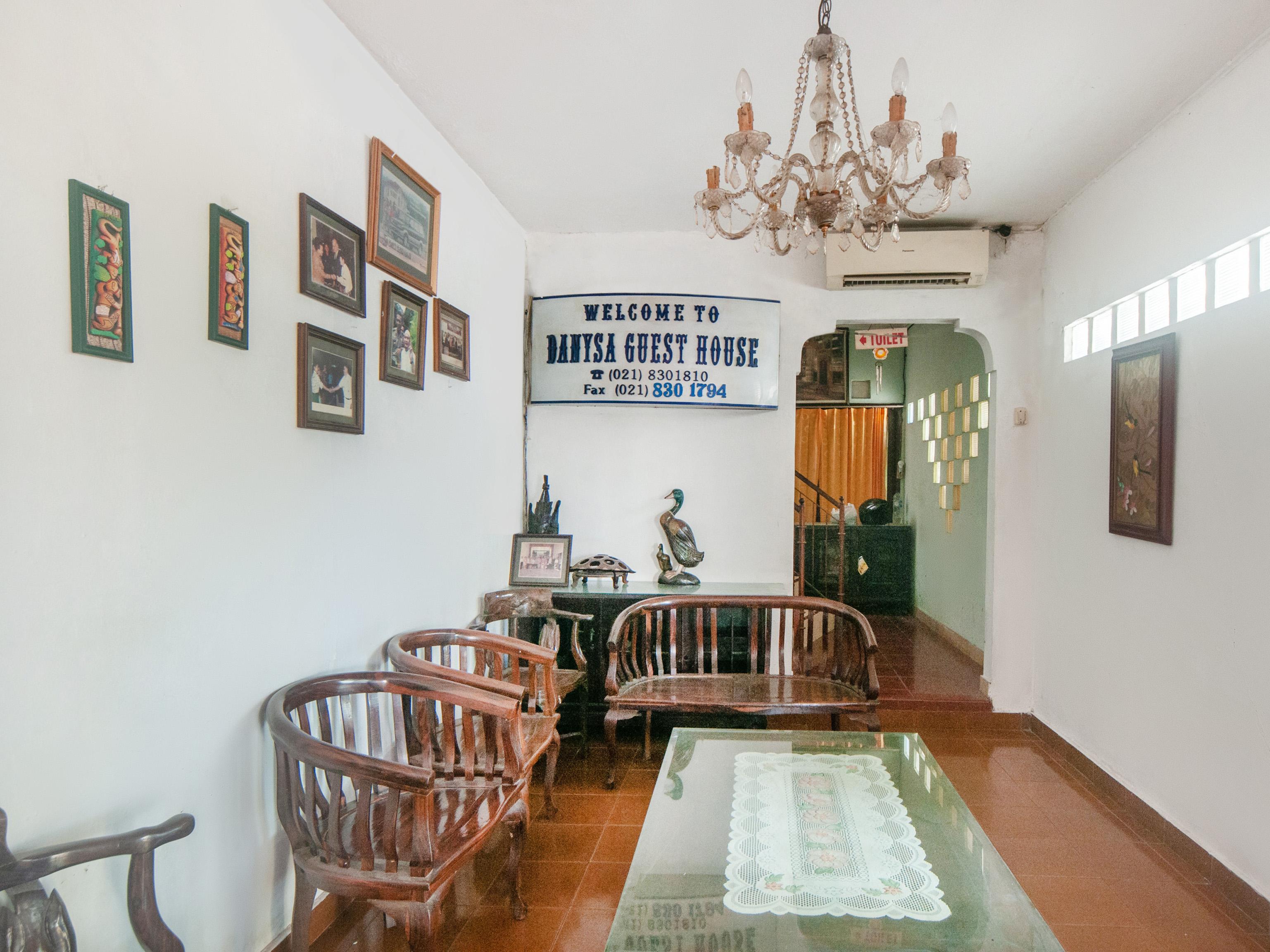 Oyo 2256 Danysa Hotel 2*