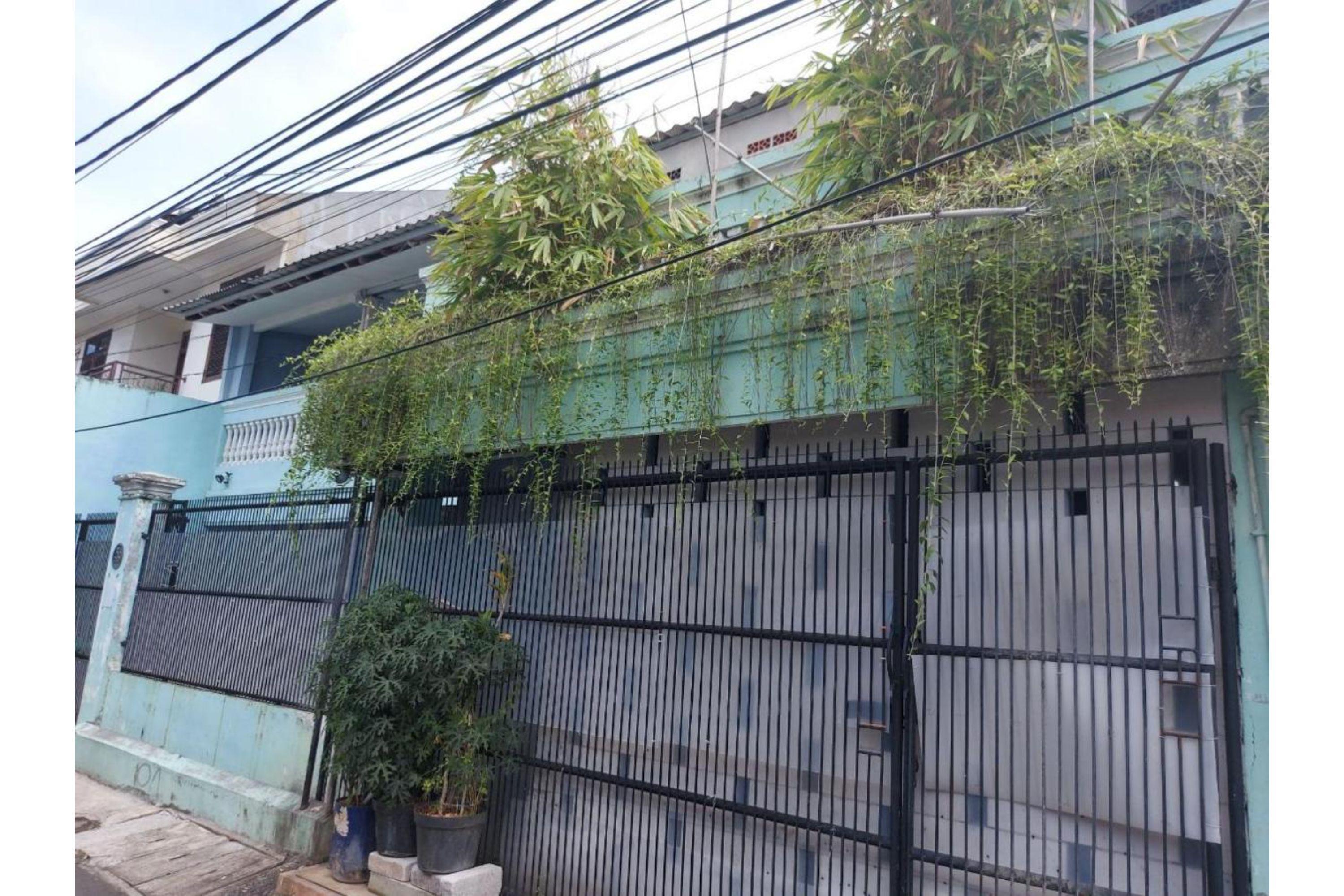 Guest house Eiffel Petojo - Female Only Jakarta