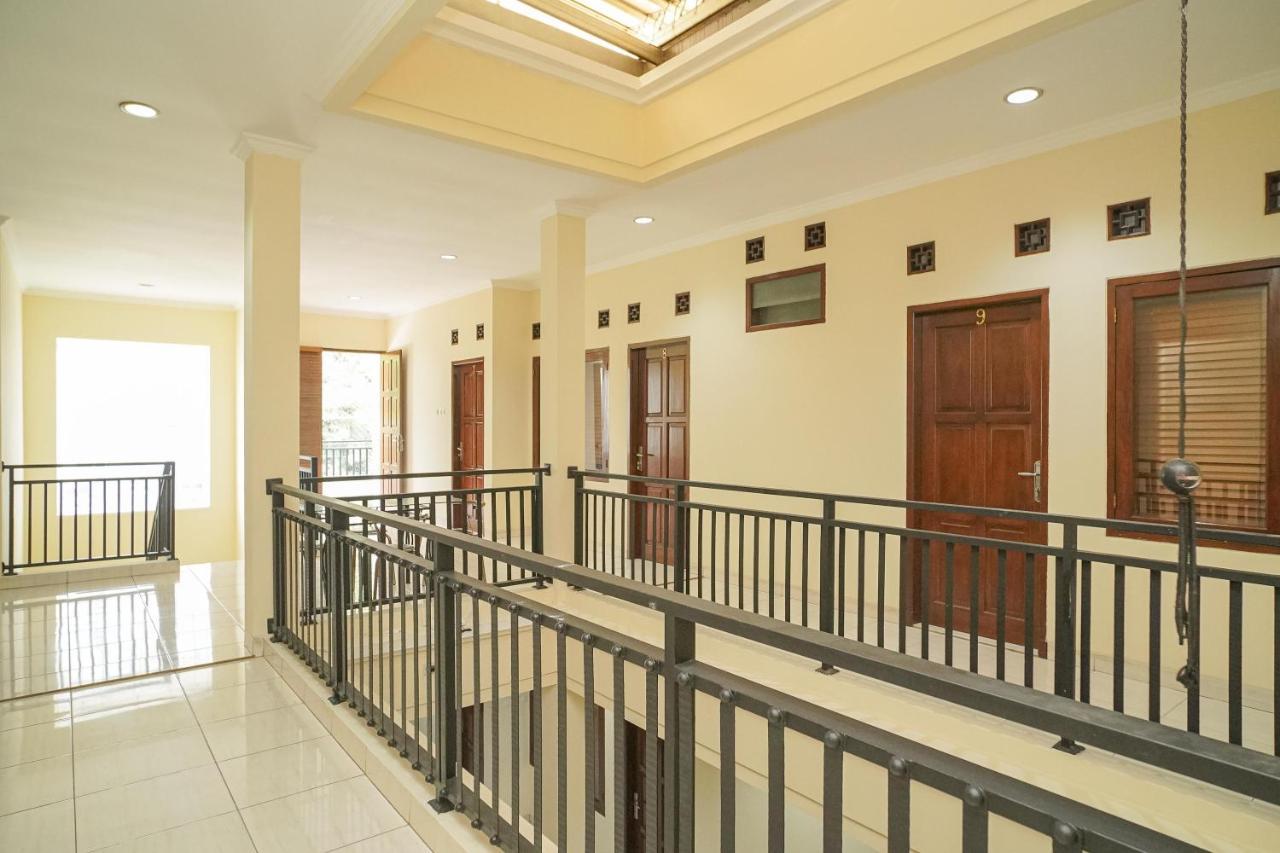 Reddoorz Near Rs Patria Ikkt * Jakarta