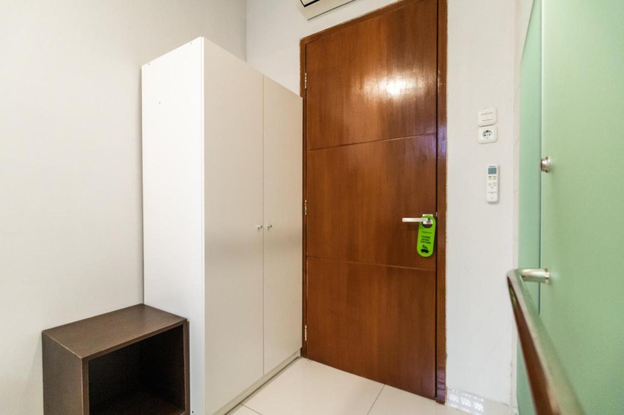 Hotel Urbanview Casa Kota Mangga Besar 2*