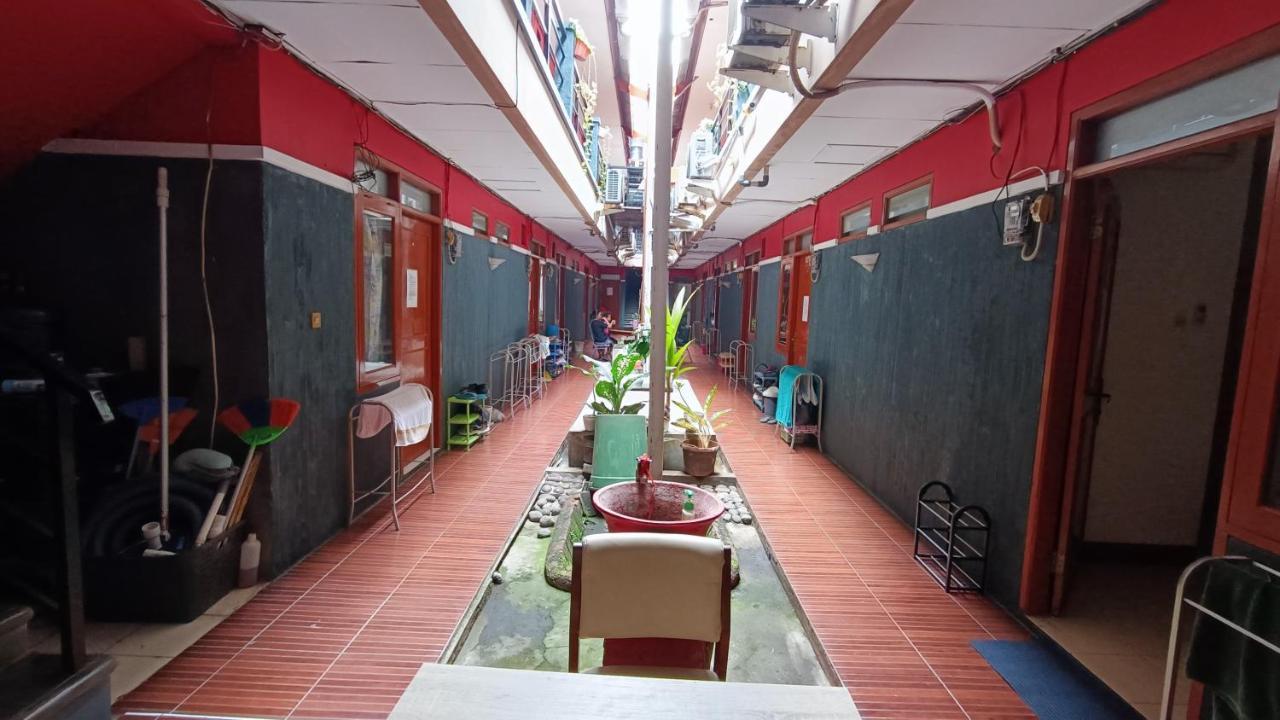 Oyo 91341 D'phoenix Anggrek Syariah Hotel