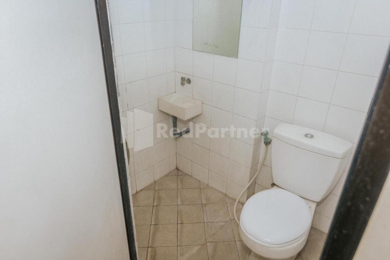 De Lugano Scbd Syariah Mitra Reddoorz Hotel