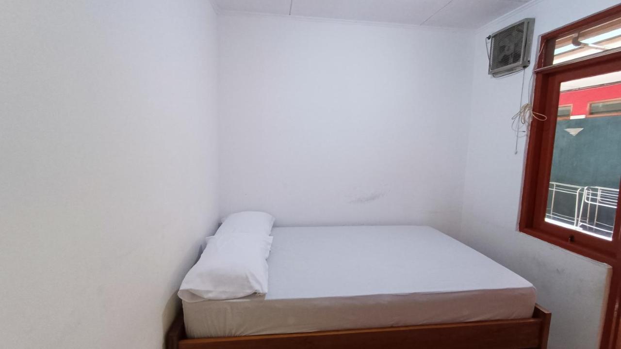 Oyo 91341 D'phoenix Anggrek Syariah Hotel 2*