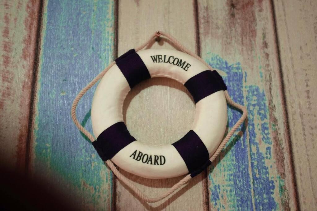 Sailor 1br + Fast Wifi+ Netflix At Greenbay Pluit *