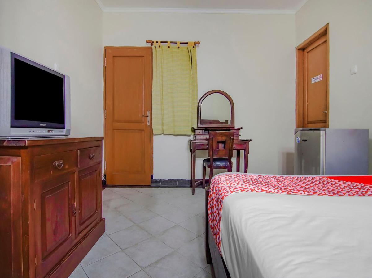 Hotel Oyo 90094 Gayatri 2*
