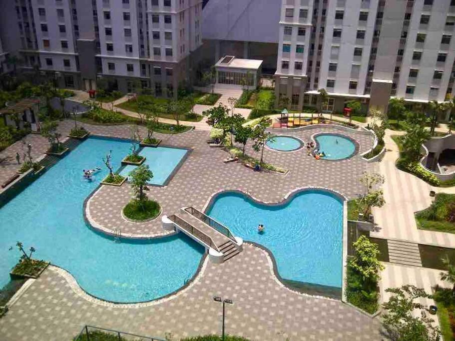 Apartment Sailor 1br + Fast Wifi+ Netflix At Greenbay Pluit *