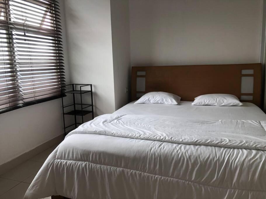 Apartment Lovely 1 Bedroom The Bellezza Permata Jakarta