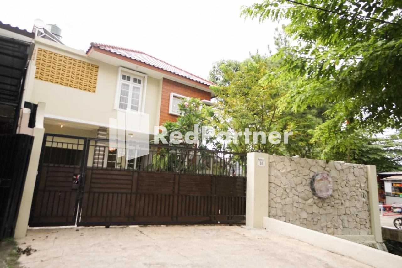 Fazza Syariah Mitra Reddoorz 2* Jakarta