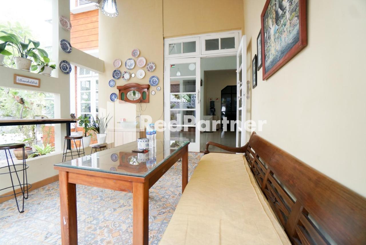 Hotel Fazza Syariah Mitra Reddoorz Jakarta