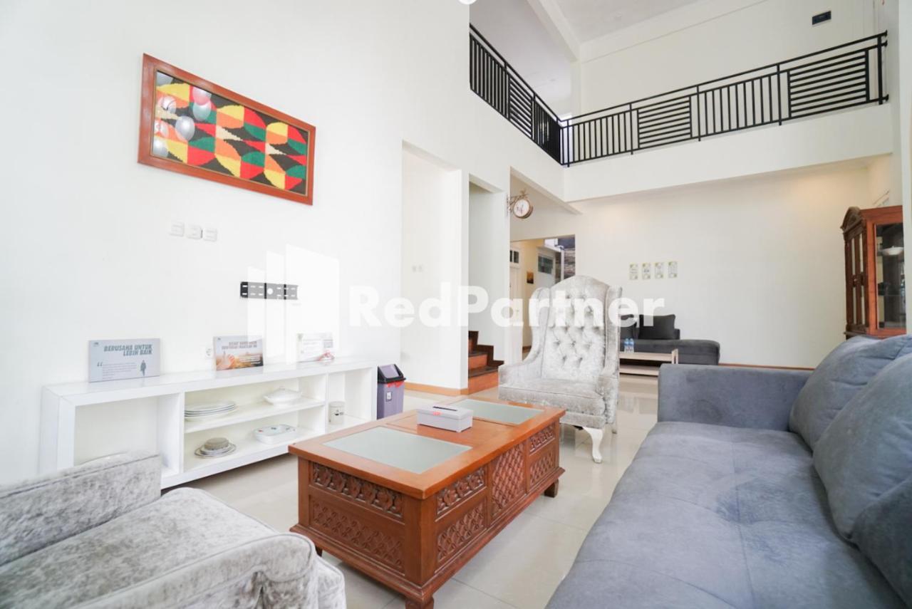 Fazza Syariah Mitra Reddoorz Hotel Jakarta