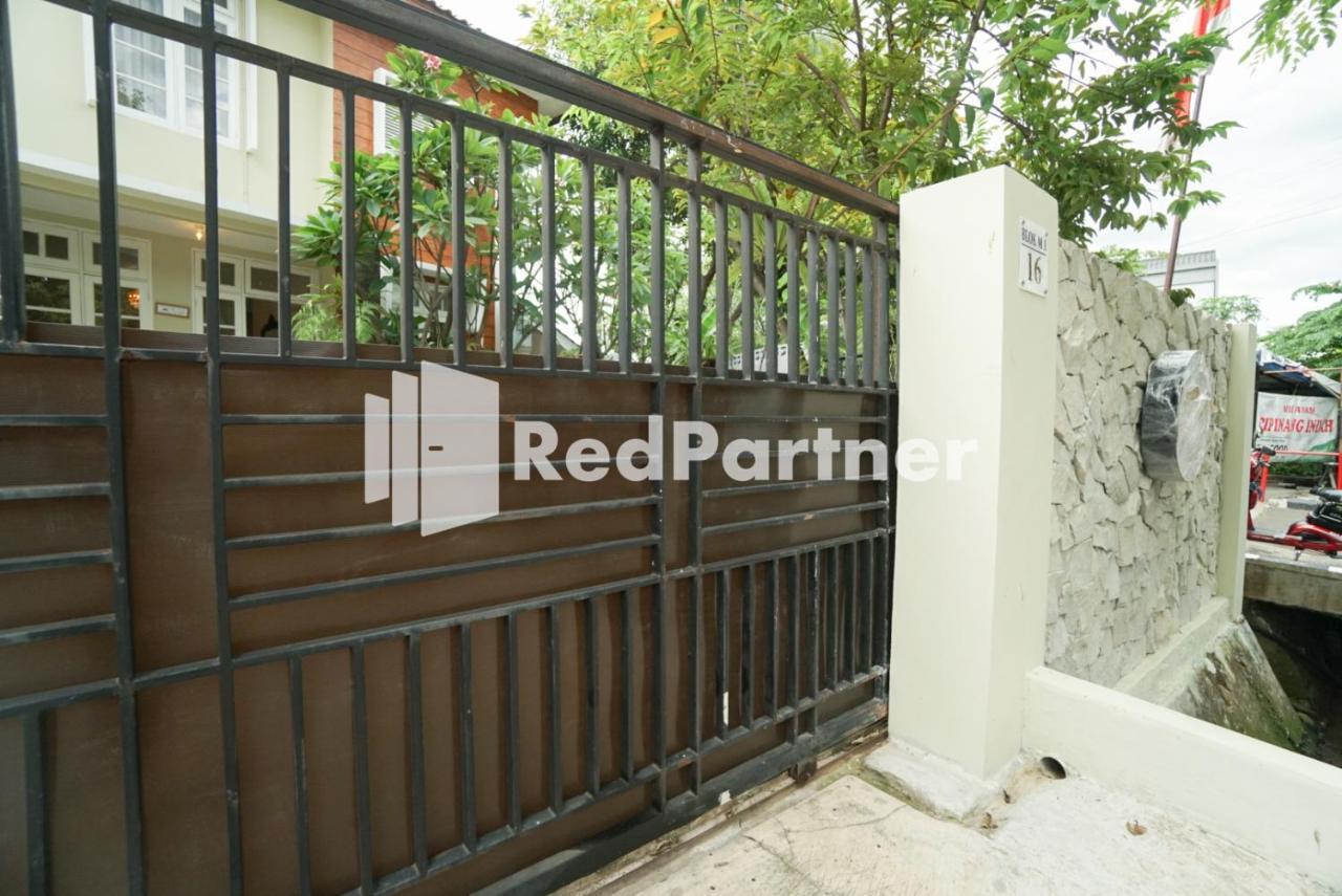 Fazza Syariah Mitra Reddoorz Jakarta