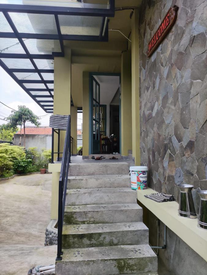 Rumah Pondok Pinang Guest house Jakarta