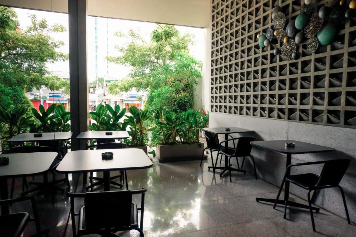 Neo Puri Indah Hotel 3*