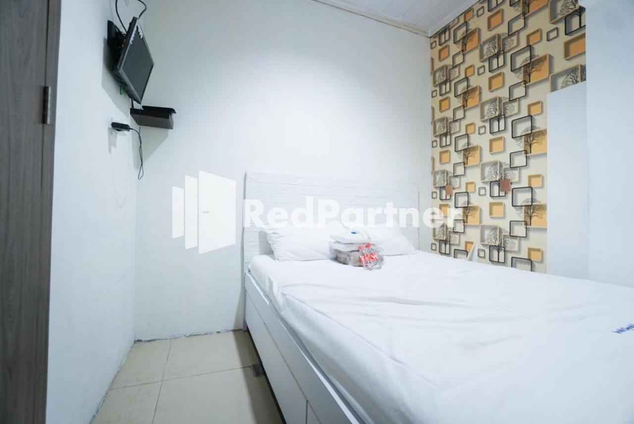 Eascot Mitra Reddoorz Jakarta