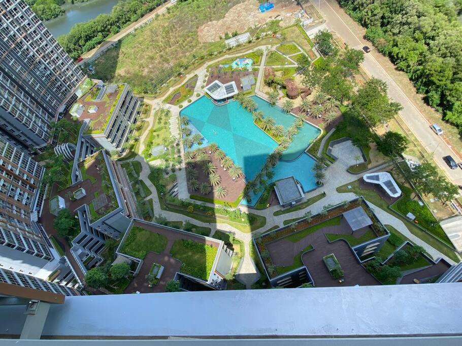 Stylish Seaview 3 Bedroom At Pik Apartemen Jakarta