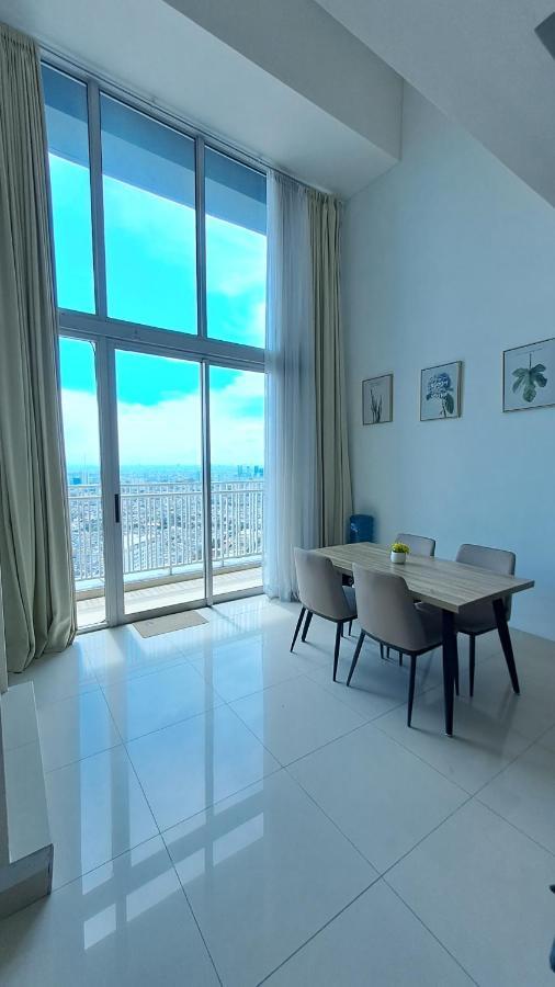 Modern Loft @neo Soho Apartment Jakarta
