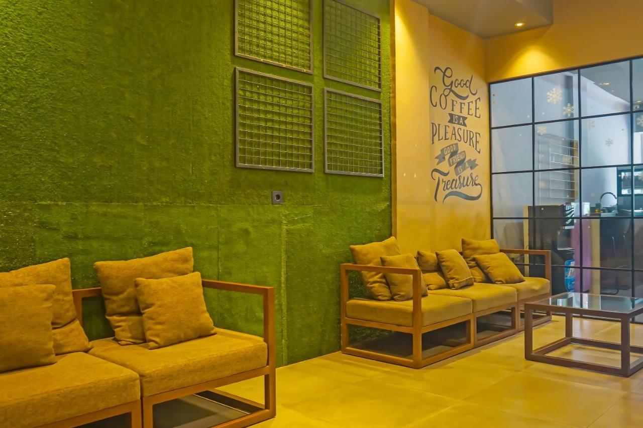 Oyo 92272 Sahaja Pasar Baru Hotel