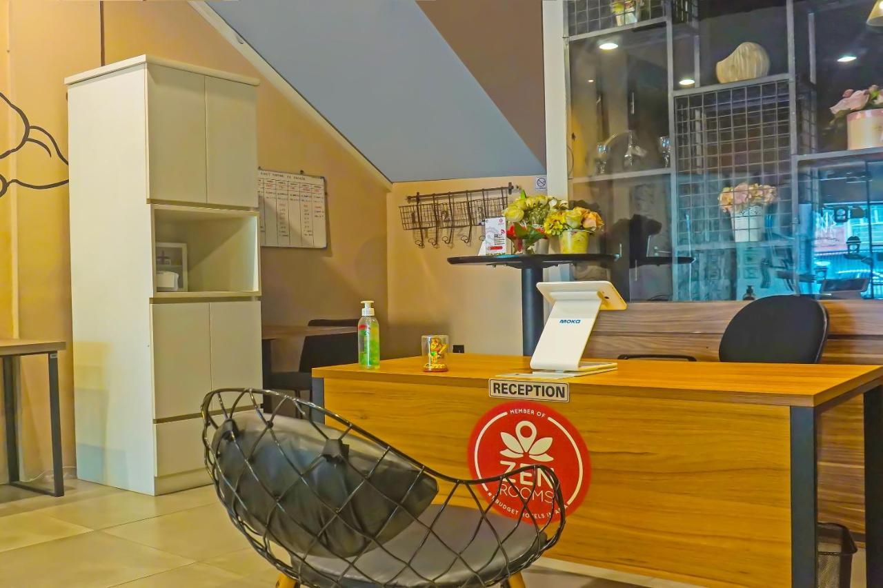 Oyo 92272 Sahaja Pasar Baru 2* Jakarta