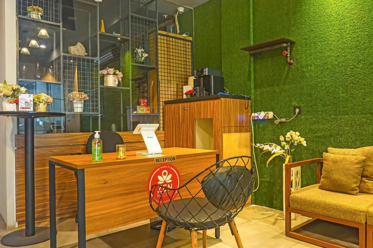 Oyo 92272 Sahaja Pasar Baru Hotel Jakarta