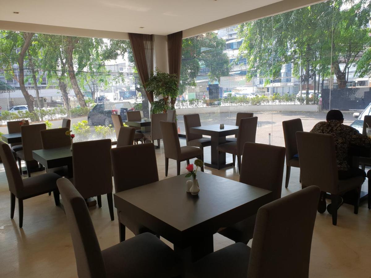 Hotel N3 Zainul Arifin 2*