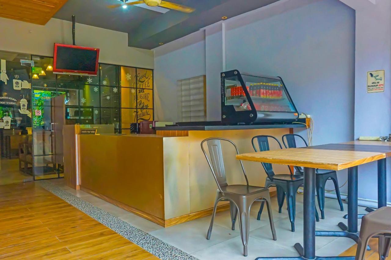 Oyo 92272 Sahaja Pasar Baru Hotel