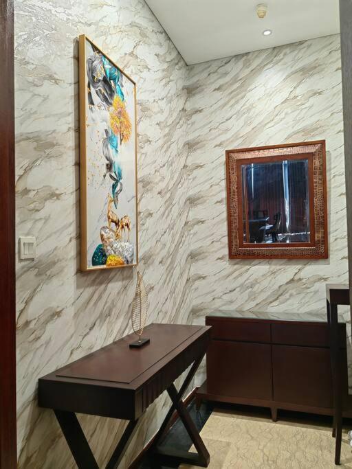 Senopati Penthouse Luxury 2 Bedroom Full Furnished Scbd Area Apartment *